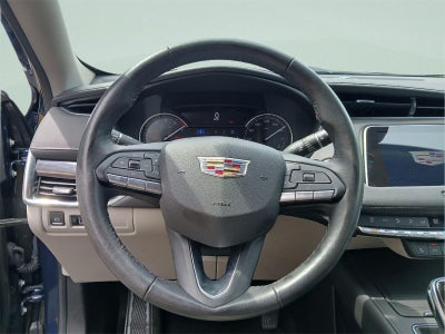 2022 Cadillac XT4 AWD Luxury