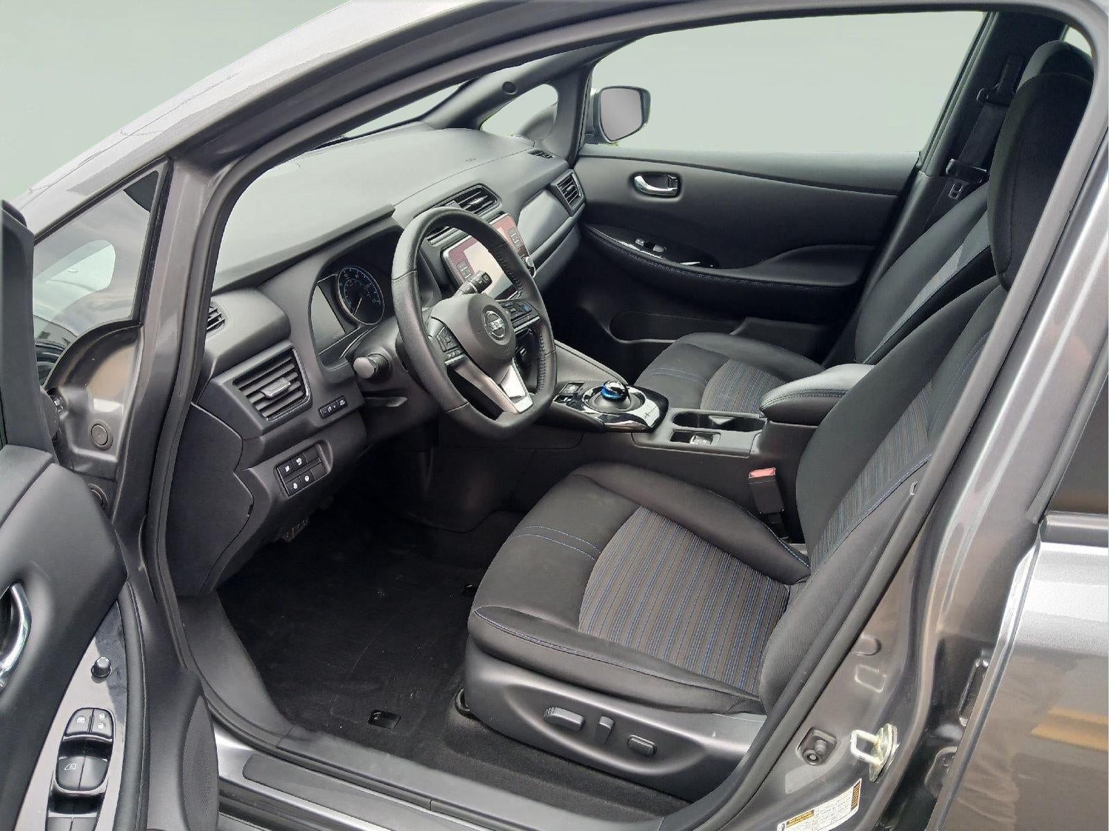 2022 Nissan Leaf SV PLUS