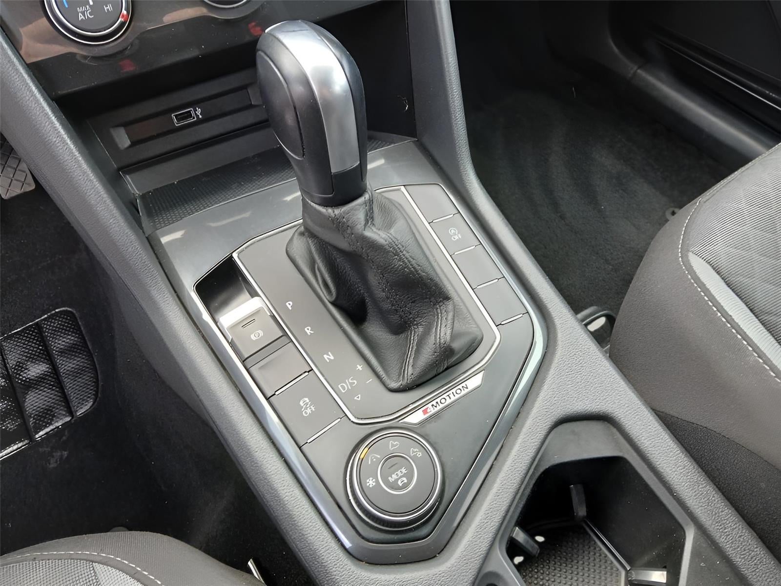 2018 Volkswagen Tiguan S