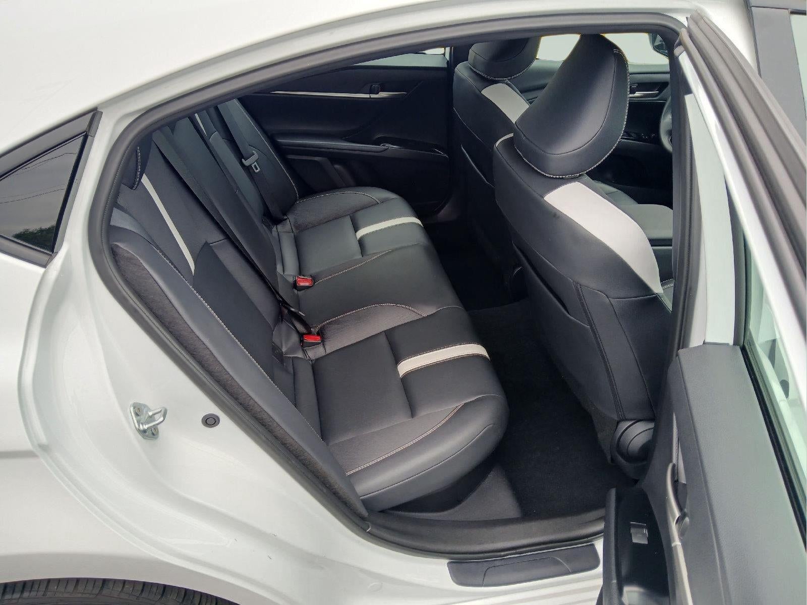 2025 Toyota Camry SE AWD