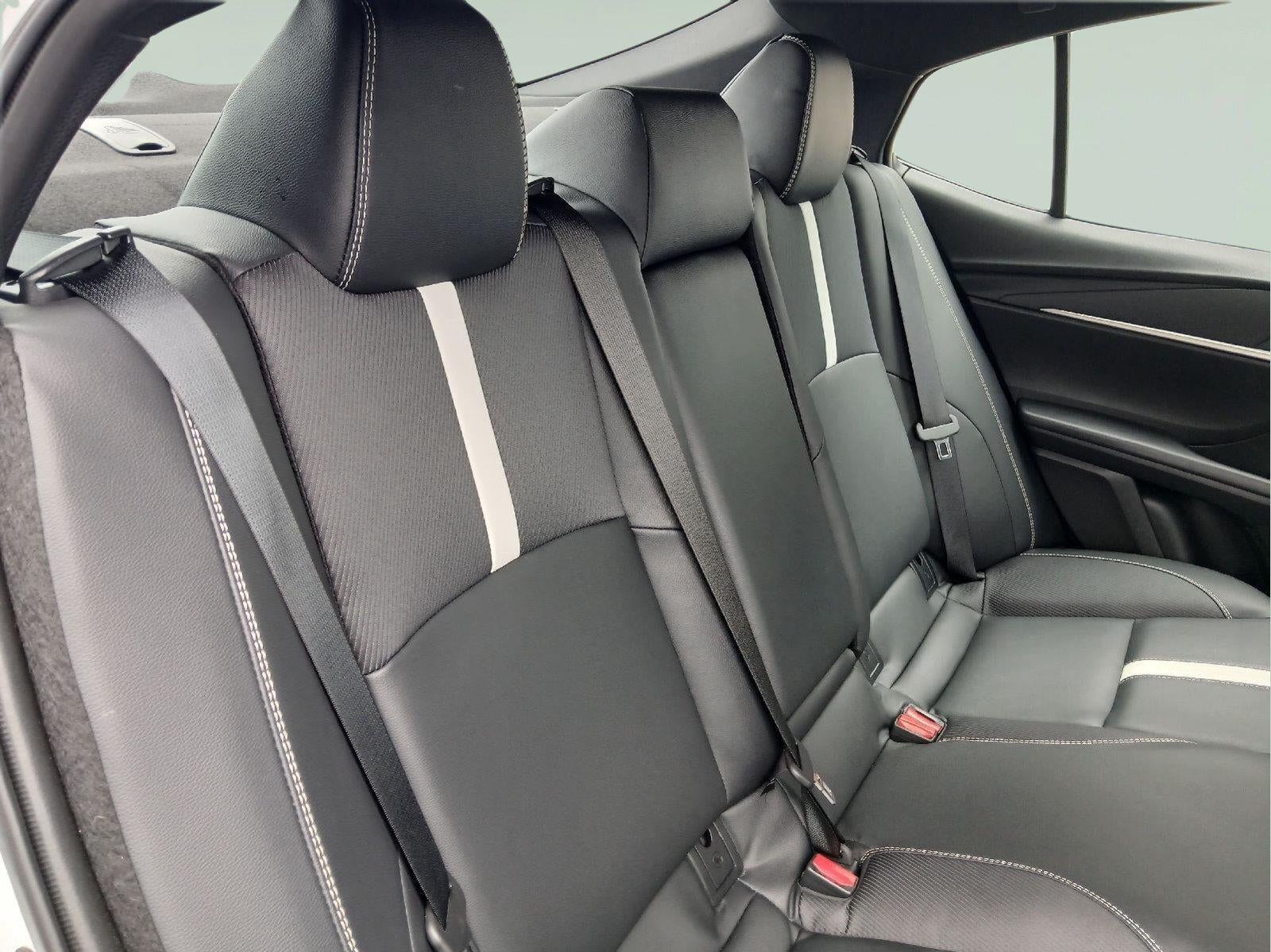 2025 Toyota Camry SE AWD