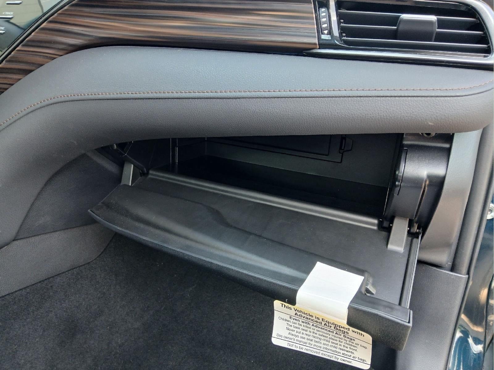 2020 Toyota Camry Hybrid XLE