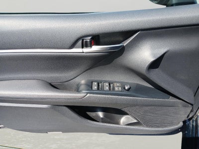 2020 Toyota Camry Hybrid XLE