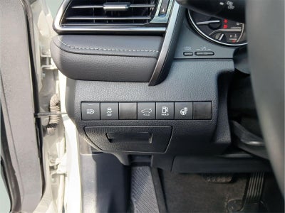 2024 Toyota Camry SE AUTO AWD
