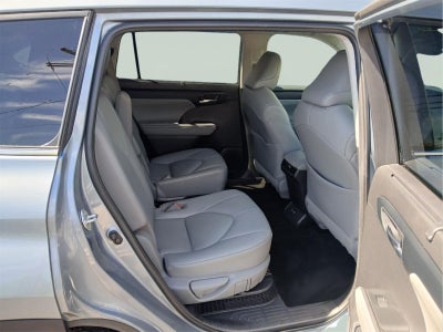 2021 Toyota Highlander Hybrid XLE
