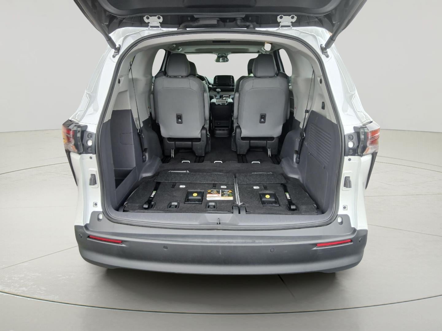 2023 Toyota Sienna XLE 7-Passenger