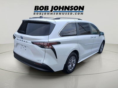 2023 Toyota Sienna XLE 7-Passenger