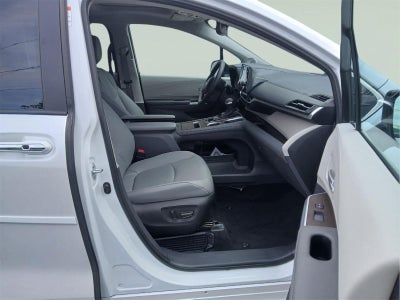2023 Toyota Sienna XLE 7-Passenger