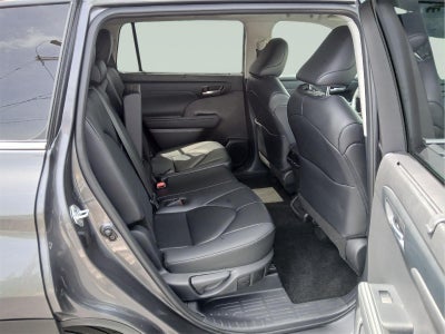 2024 Toyota Highlander XLE