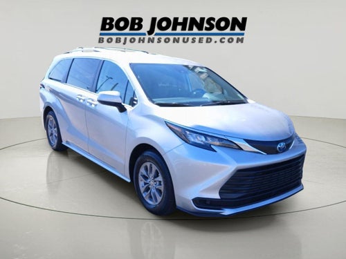 2024 Toyota SIENNA LE AWD LE 8-Passenger