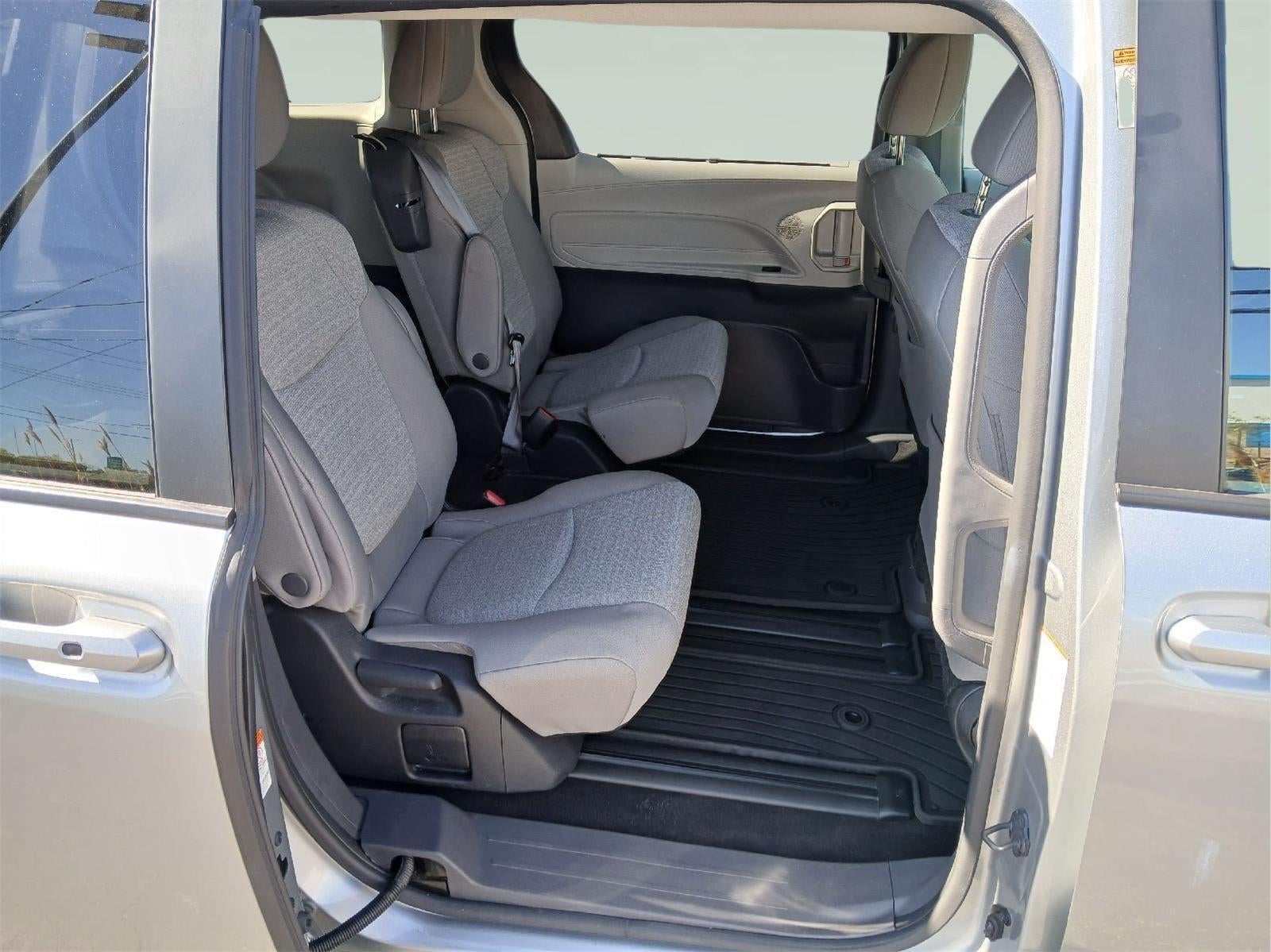 2024 Toyota SIENNA LE AWD LE 8-Passenger