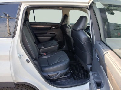 2026 Toyota Highlander Hybrid Limited