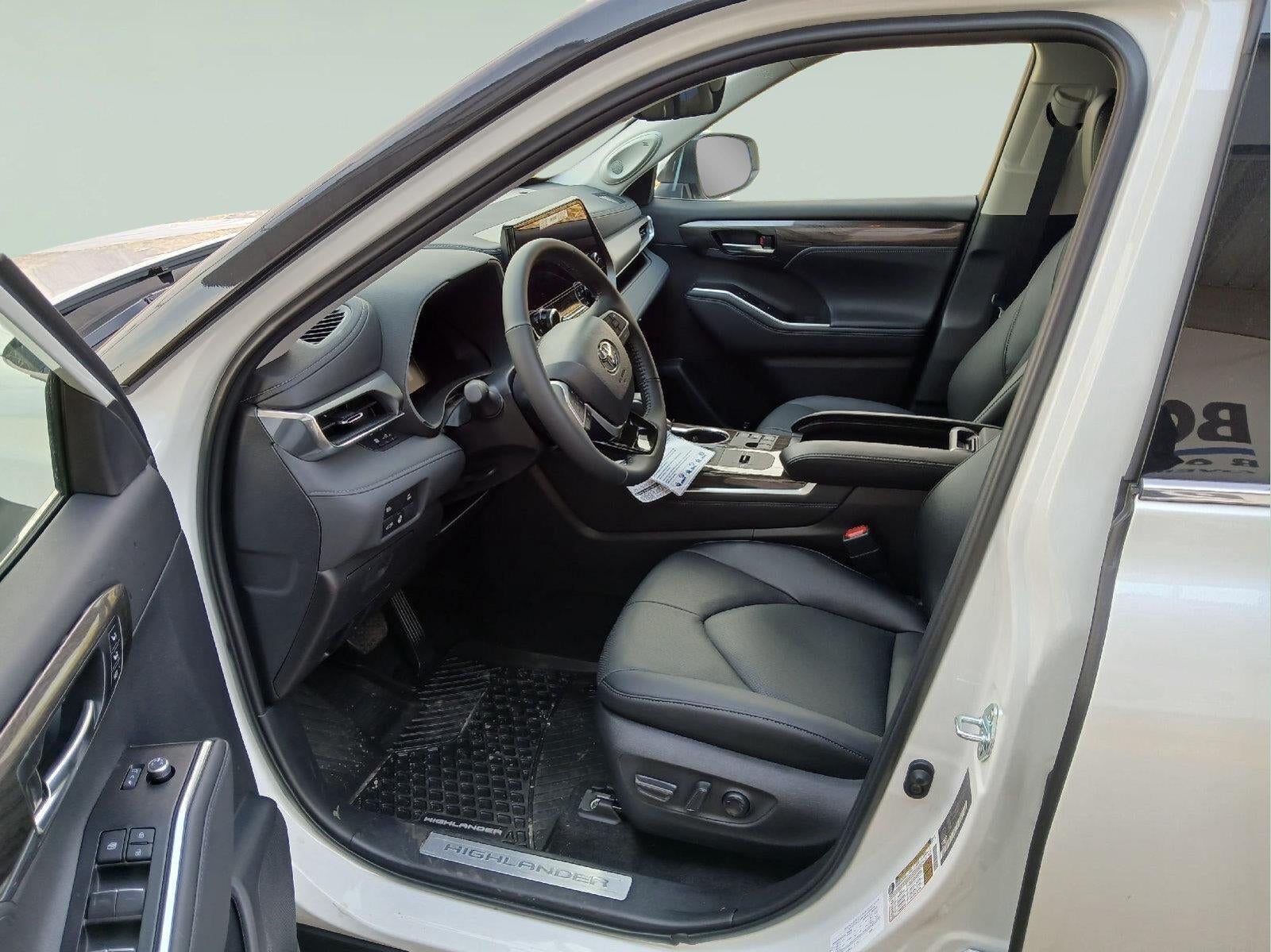 2026 Toyota Highlander Hybrid Limited