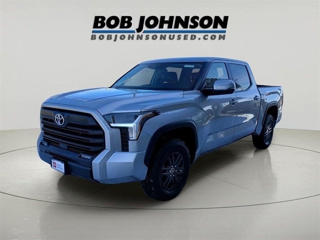 2024 Toyota TUNDRA 4X4 SR5