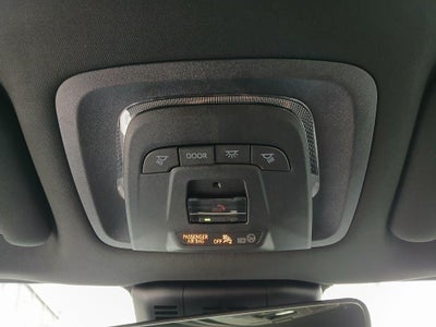 2025 Toyota CROWN SIGNIA XLE