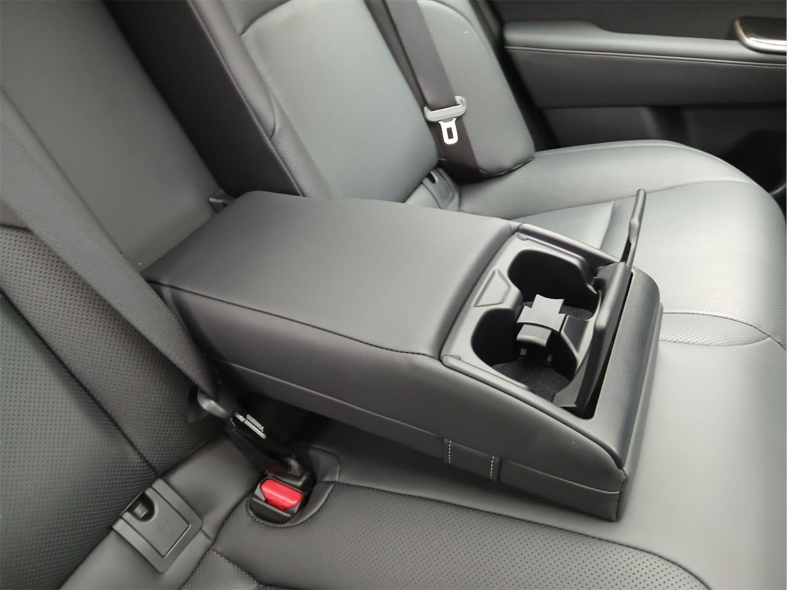 2025 Toyota CROWN PLATINUM AWD **FLEX BUY $595/Monthly**