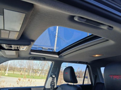 2024 Toyota 4RUNNER TRD Off-Road Premium