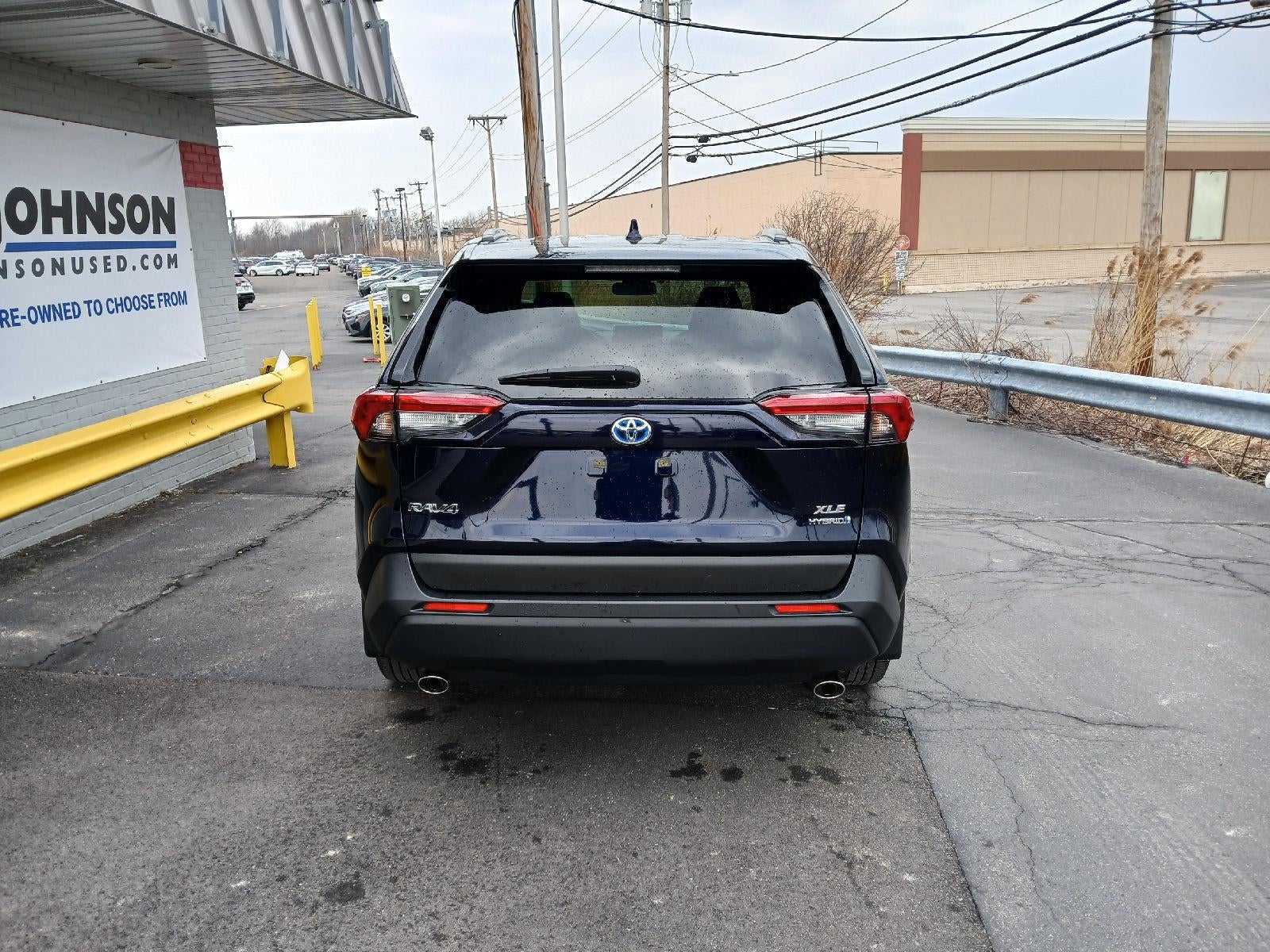 2023 Toyota RAV4 Hybrid XLE Premium