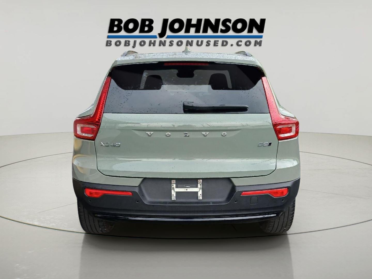 2025 Volvo XC40 Ultra Dark Theme