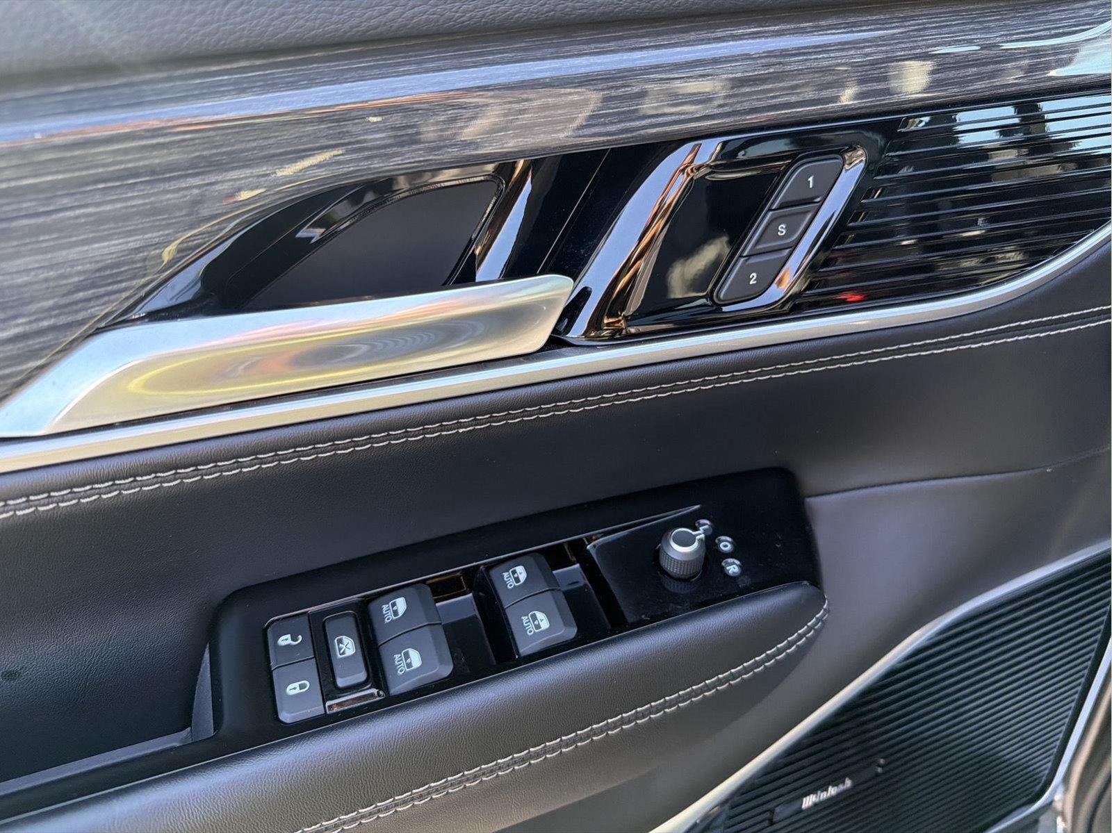 2022 Jeep Wagoneer Series III 4x4