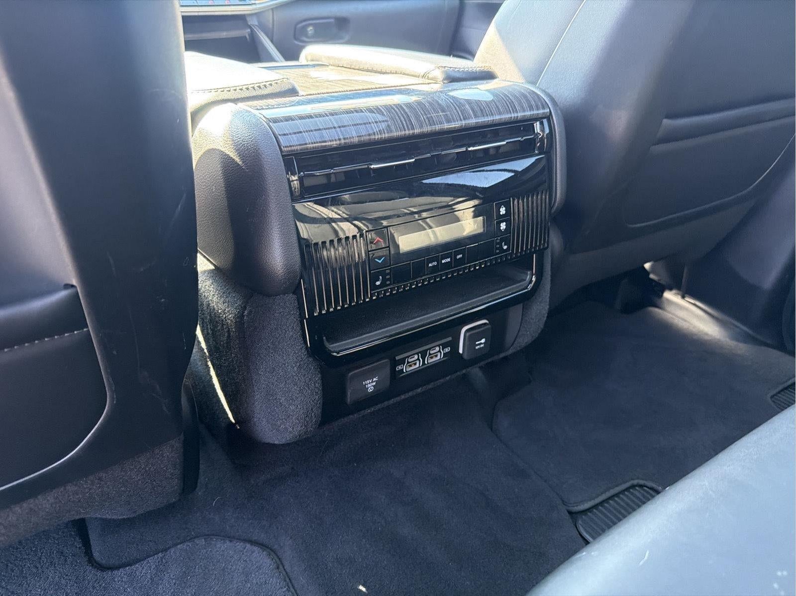 2022 Jeep Wagoneer Series III 4x4