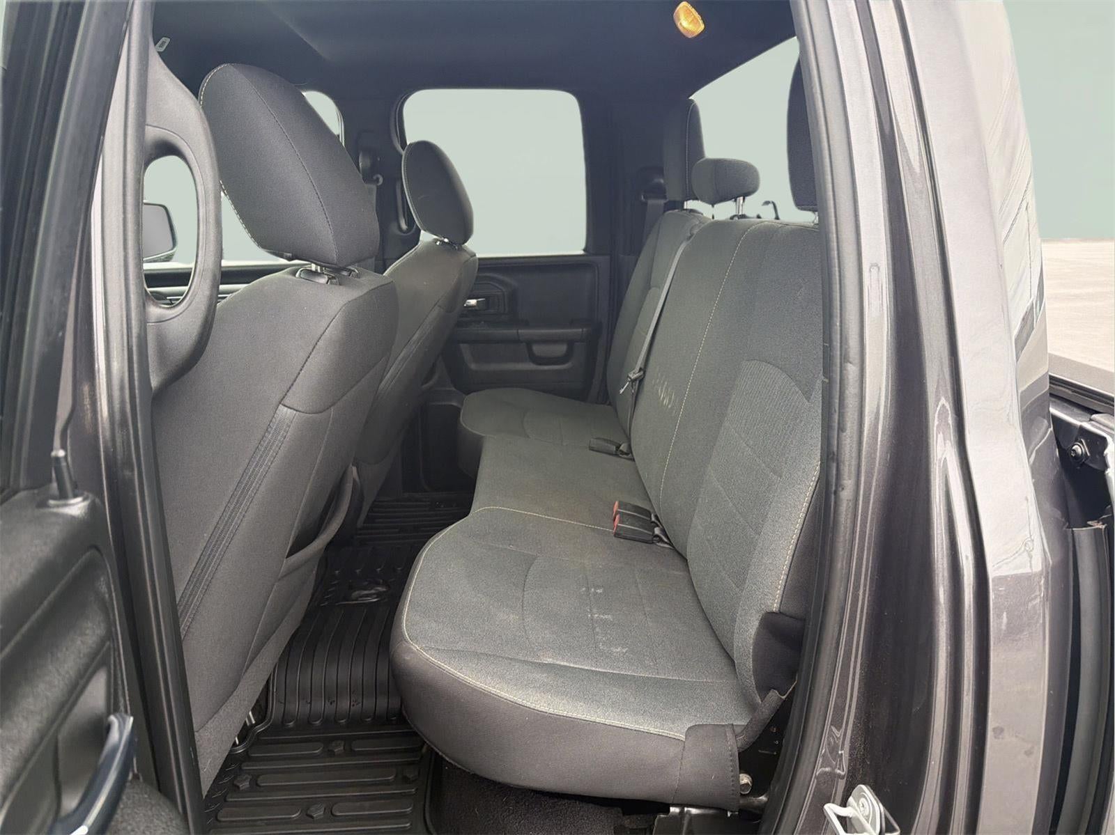 2022 RAM 1500 Classic Warlock Quad Cab 4x4 6'4" Box