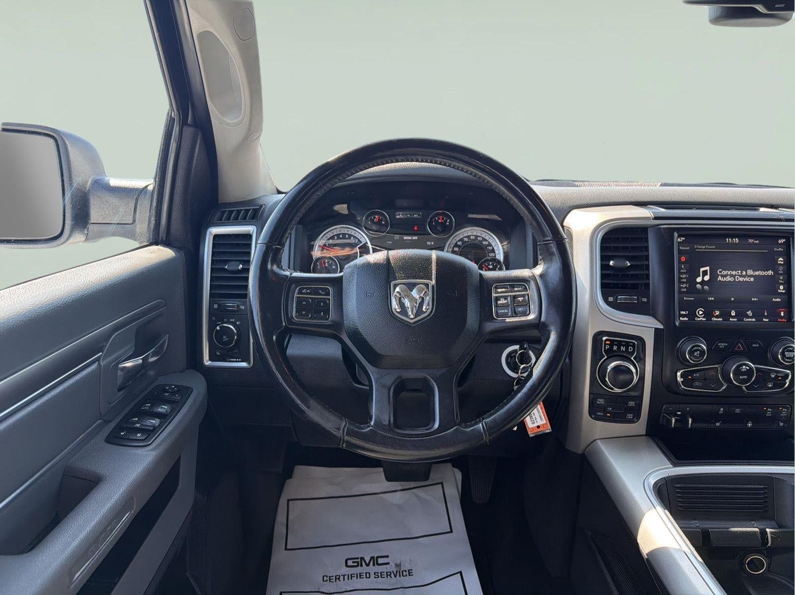 2018 RAM 1500 Big Horn Crew Cab 4x4 5'7" Box