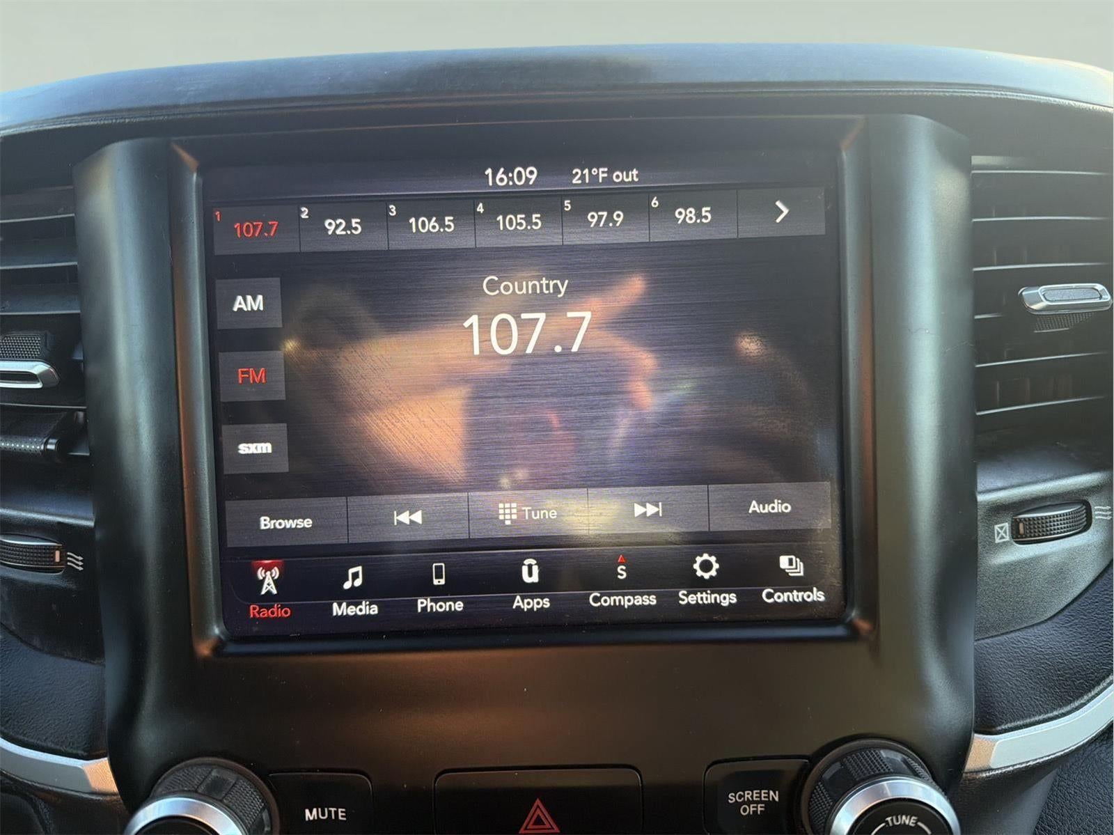 2021 RAM 1500 Big Horn Quad Cab 4x4 6'4" Box