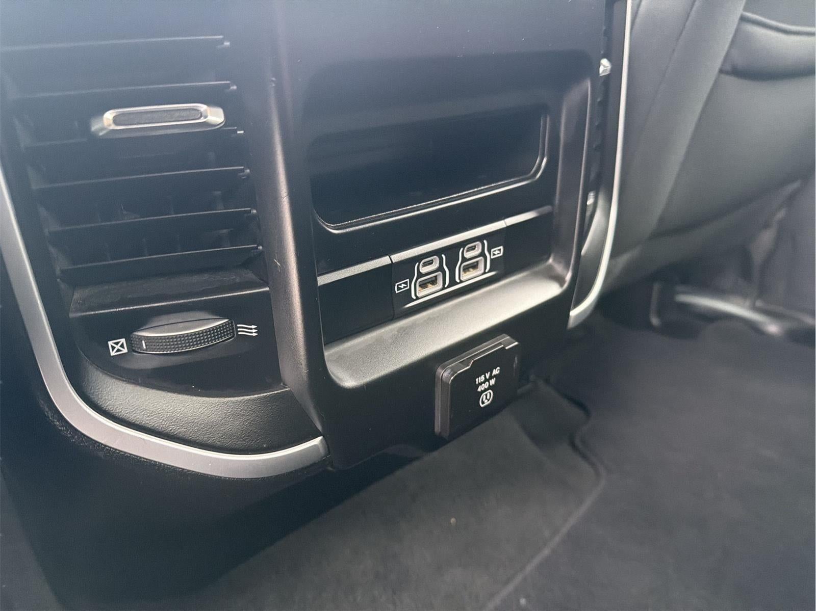 2021 RAM 1500 Big Horn Quad Cab 4x4 6'4" Box