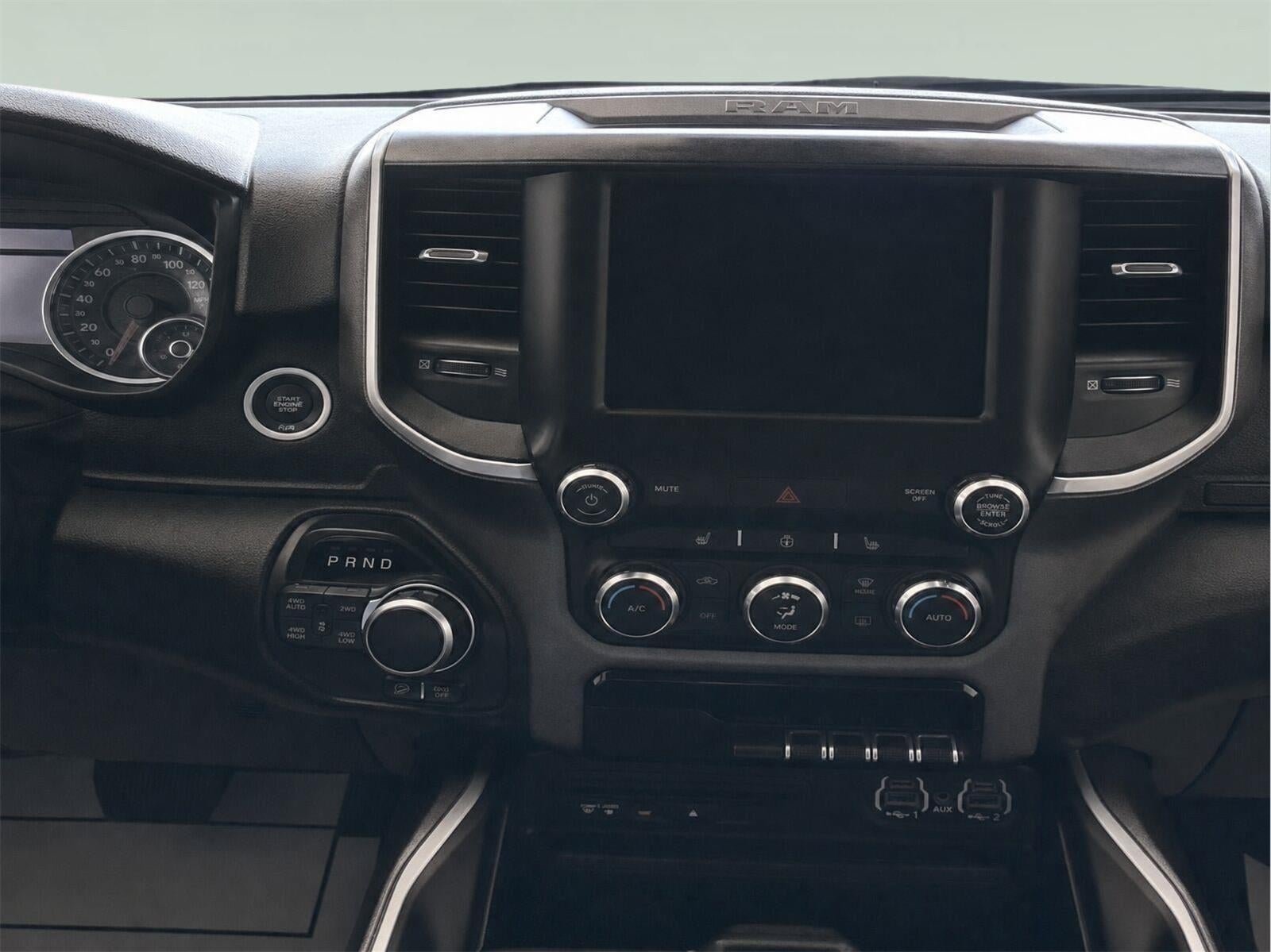 2019 RAM 1500 Big Horn/Lone Star Crew Cab 4x4 5'7" Box
