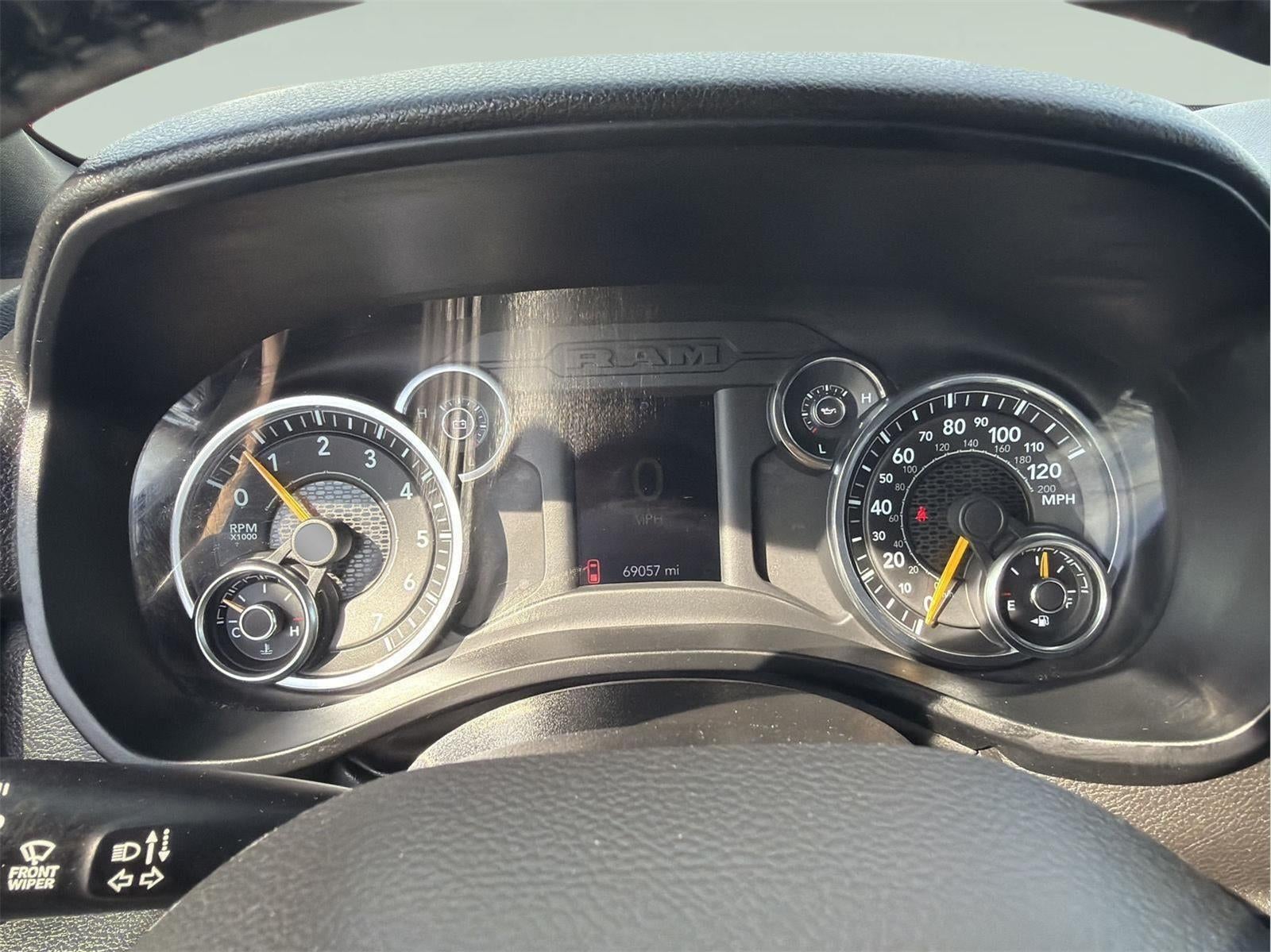 2022 RAM 1500 Big Horn Crew Cab 4x4 5'7" Box