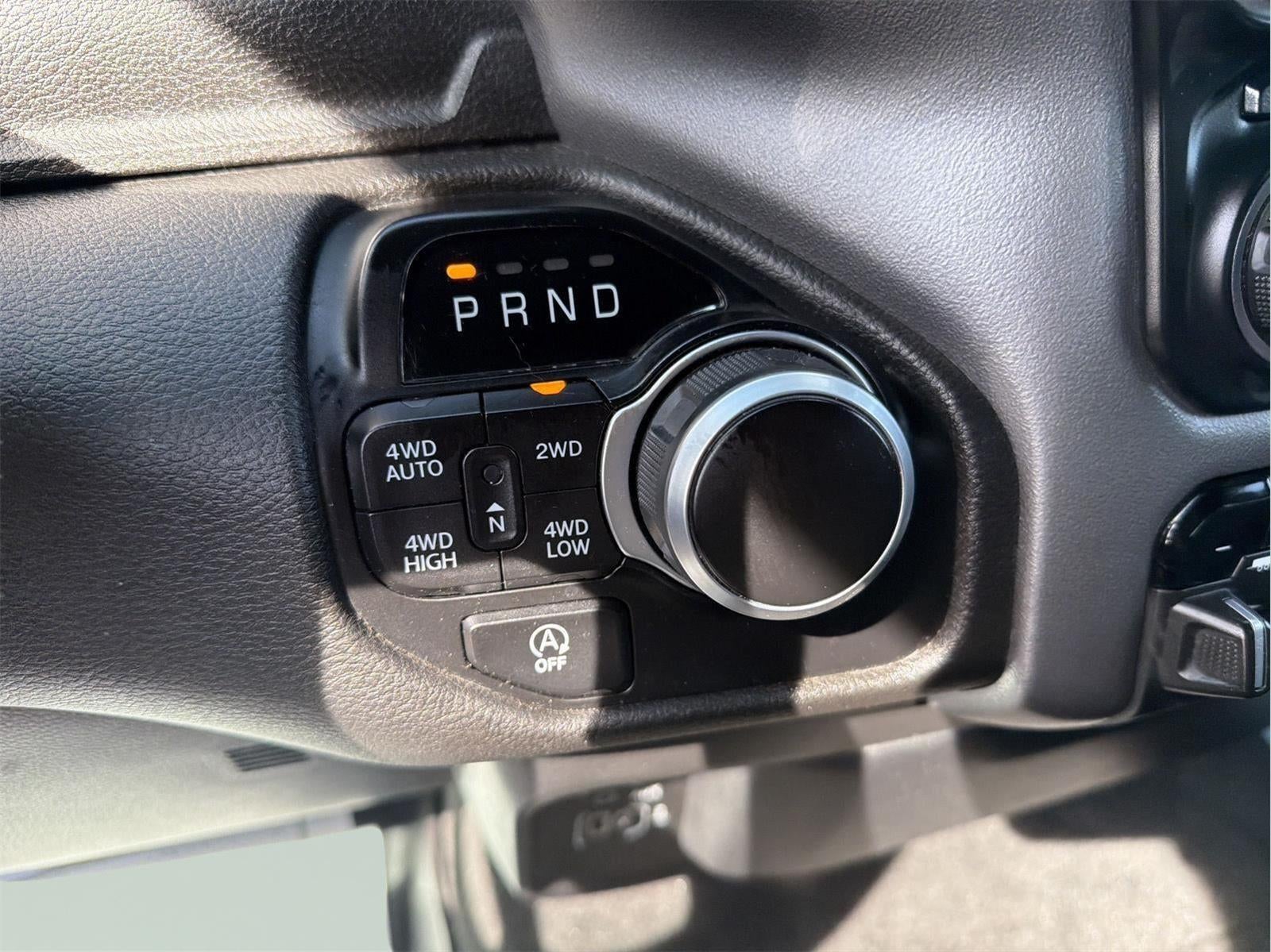 2022 RAM 1500 Big Horn Crew Cab 4x4 5'7" Box