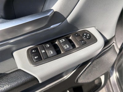 2022 RAM 1500 Big Horn Crew Cab 4x4 5'7" Box