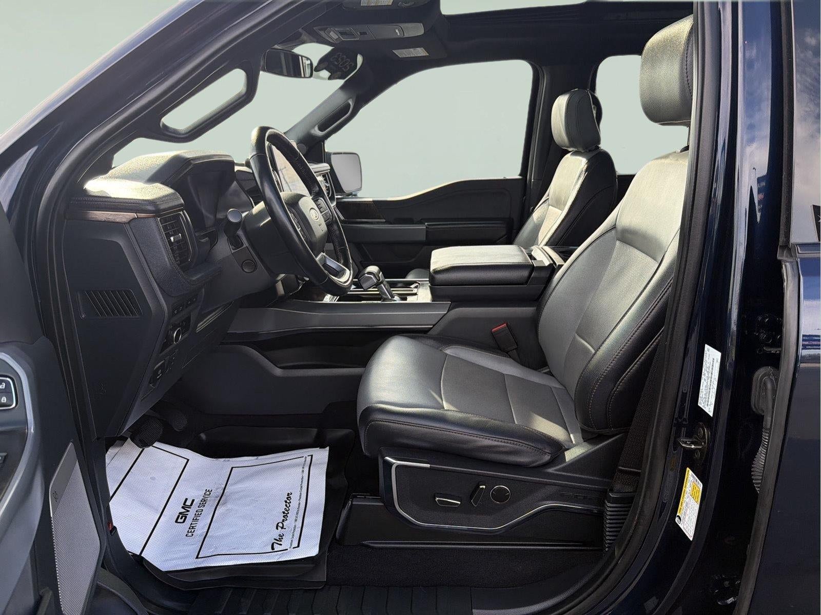 2023 Ford F-150 Lightning LARIAT