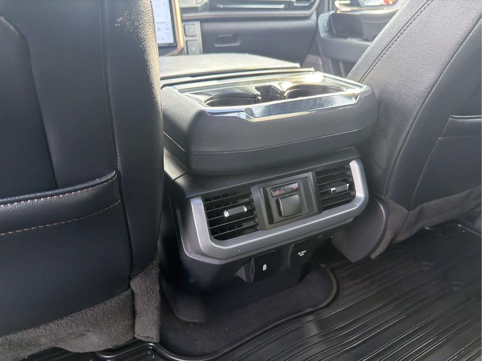 2023 Ford F-150 Lightning LARIAT