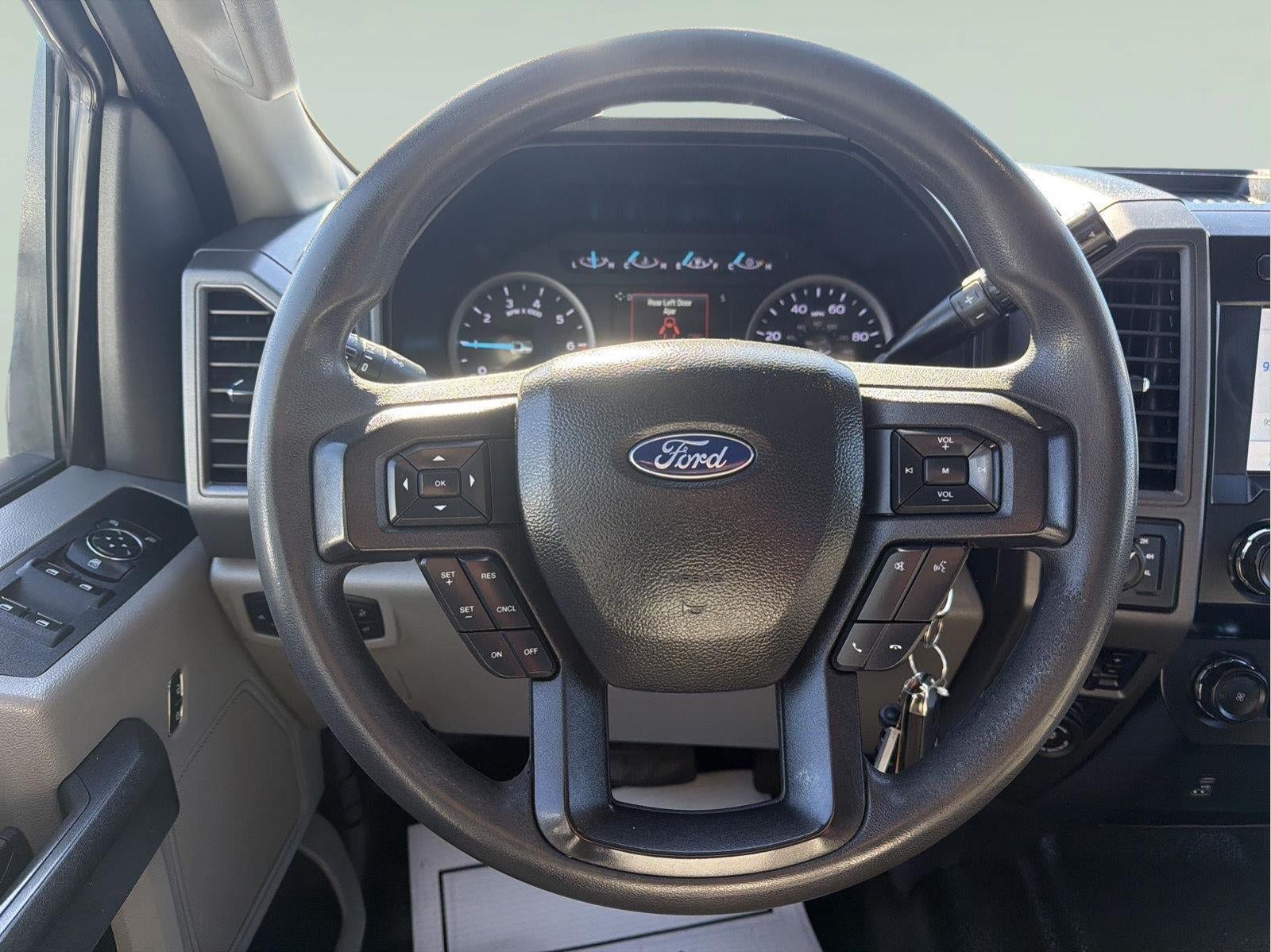 2022 Ford Super Duty F-350 SRW XL