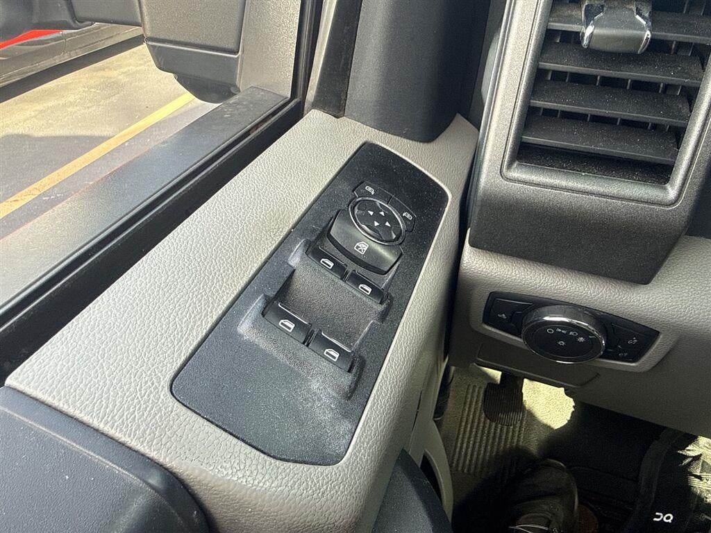 2022 Ford Super Duty F-350 SRW XL