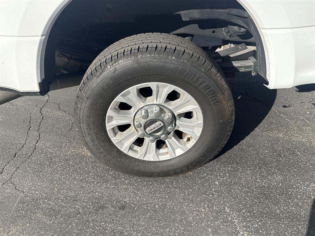 2022 Ford Super Duty F-350 SRW XL