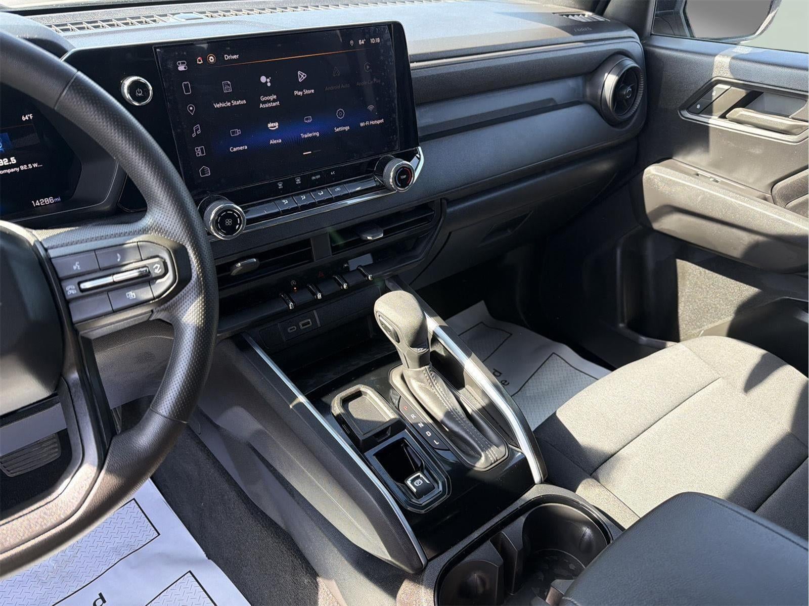 2024 Chevrolet Colorado WT