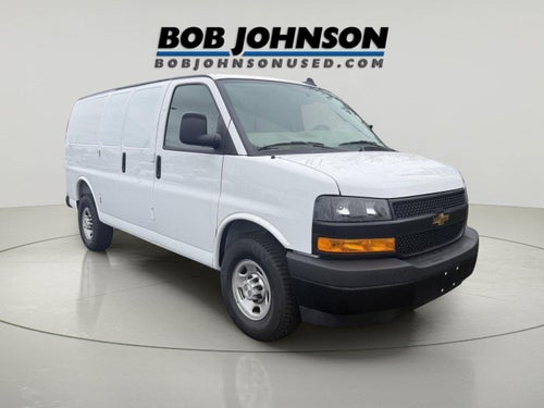 2025 Chevrolet Express Cargo WT