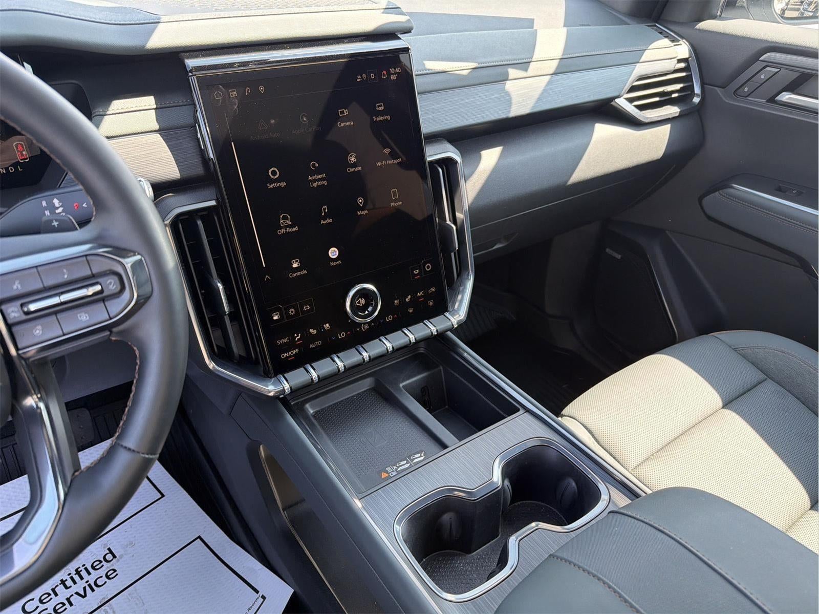 2025 GMC Acadia AT4
