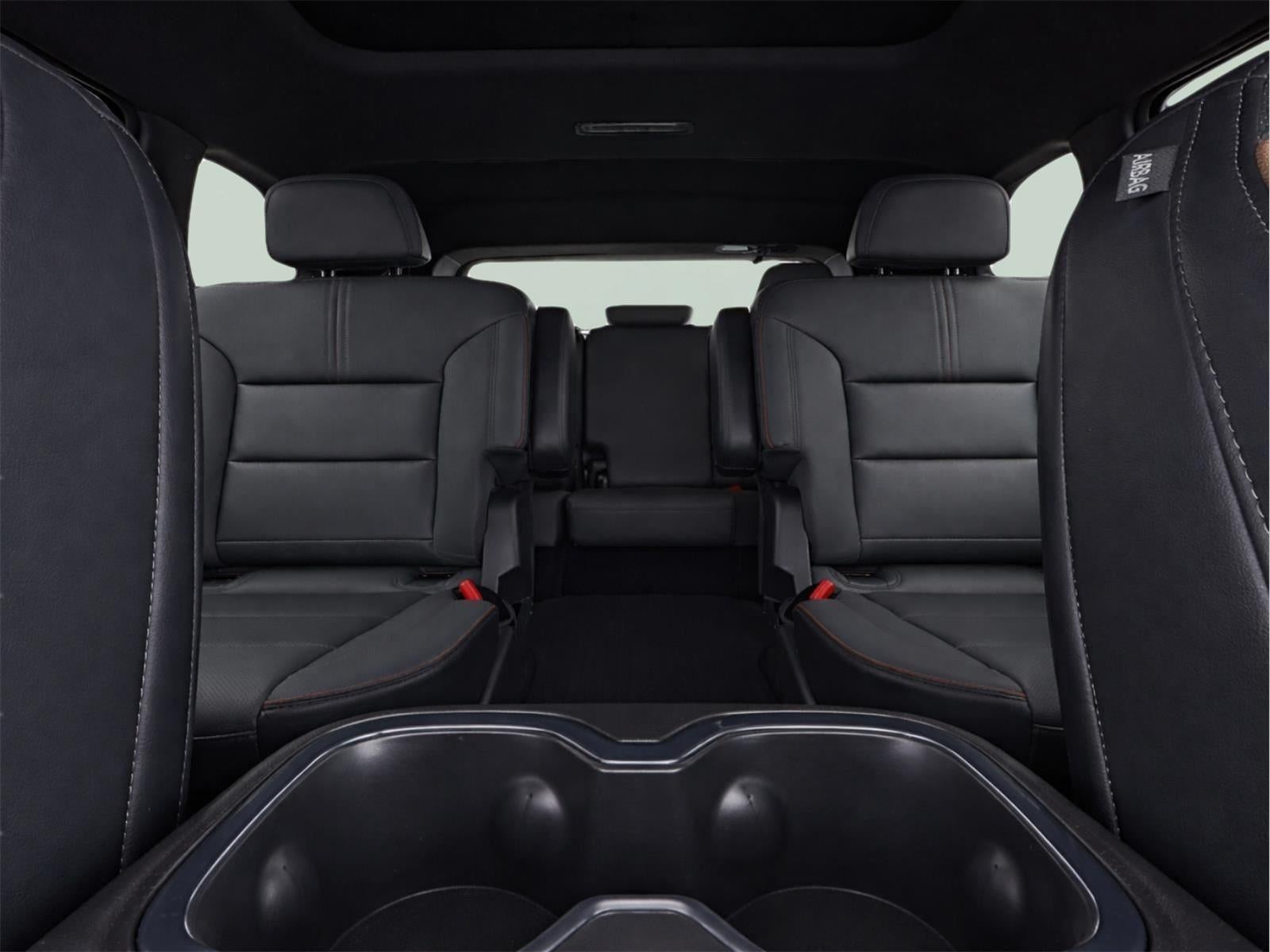 2025 GMC Acadia AT4