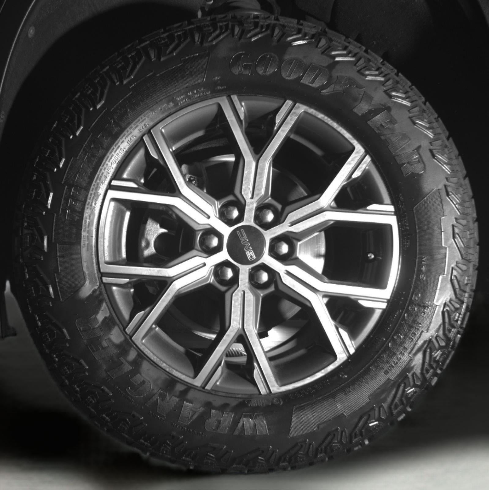 2025 GMC Acadia AT4