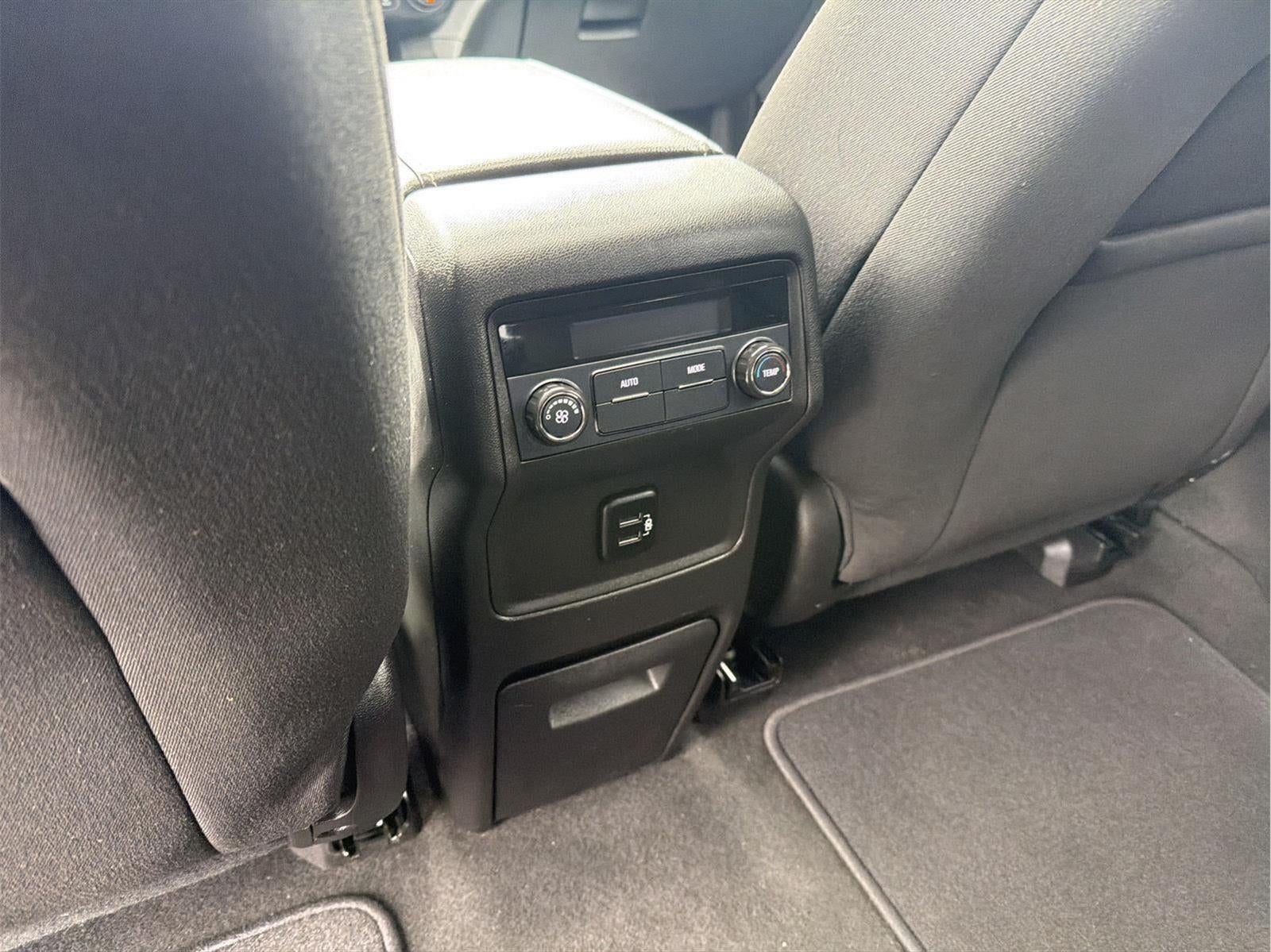 2017 GMC Acadia SLE