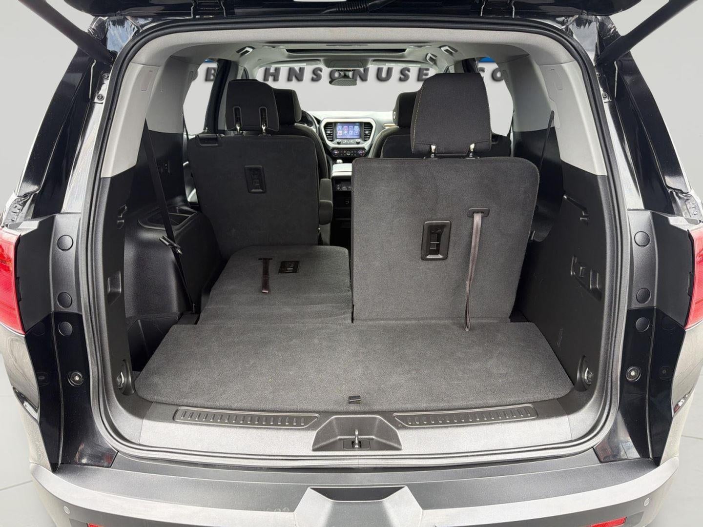 2017 GMC Acadia SLE