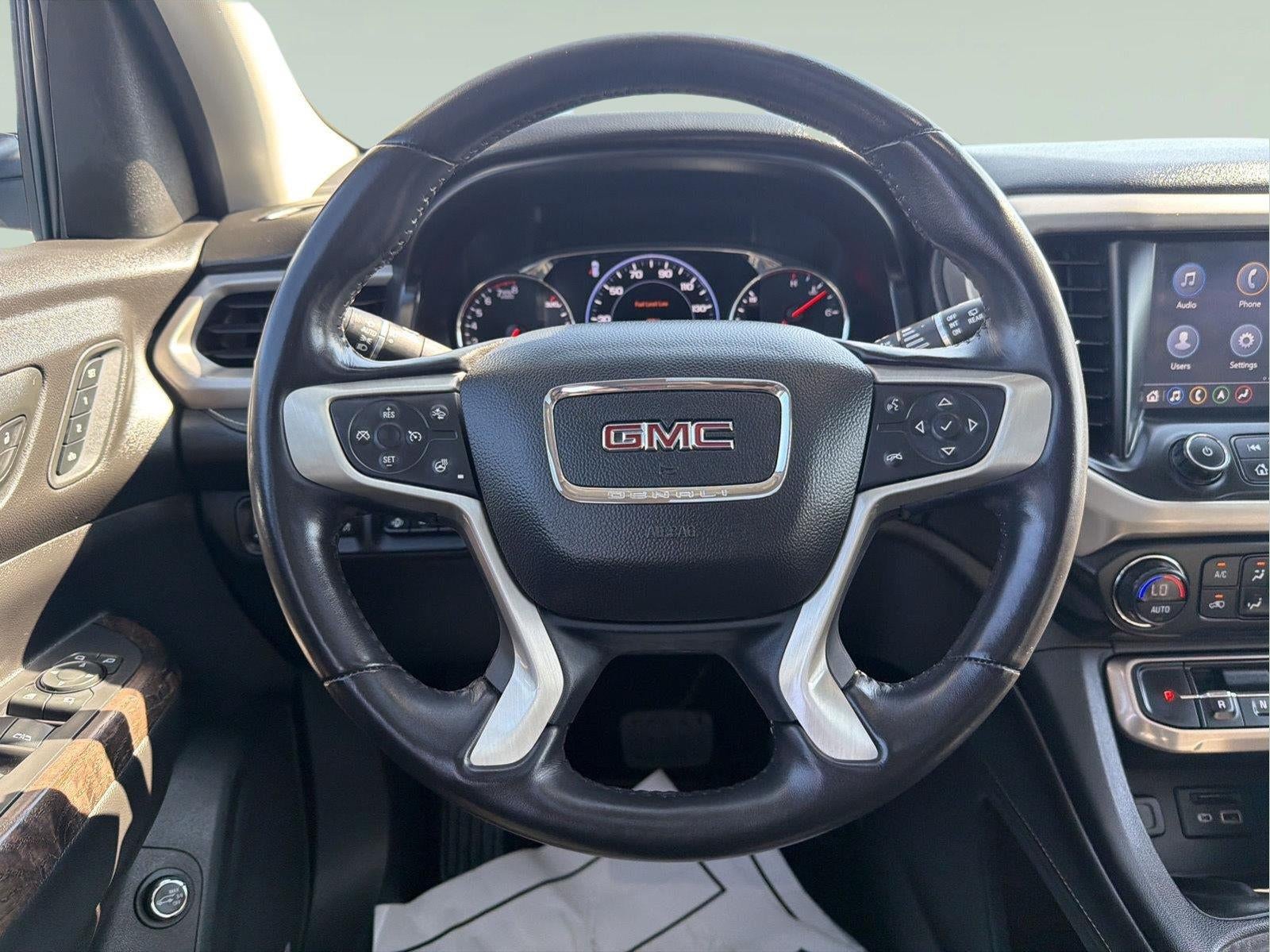 2022 GMC Acadia Denali