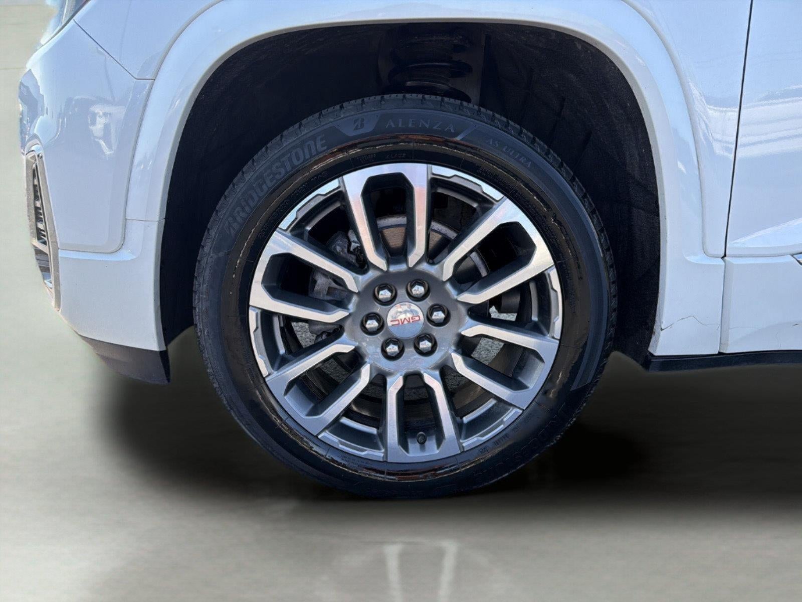 2022 GMC Acadia Denali