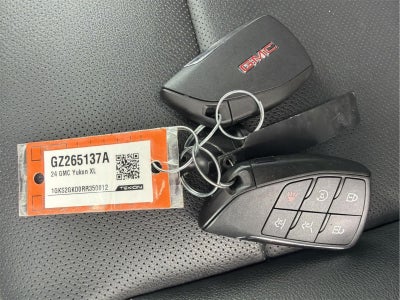 2024 GMC Yukon XL SLT