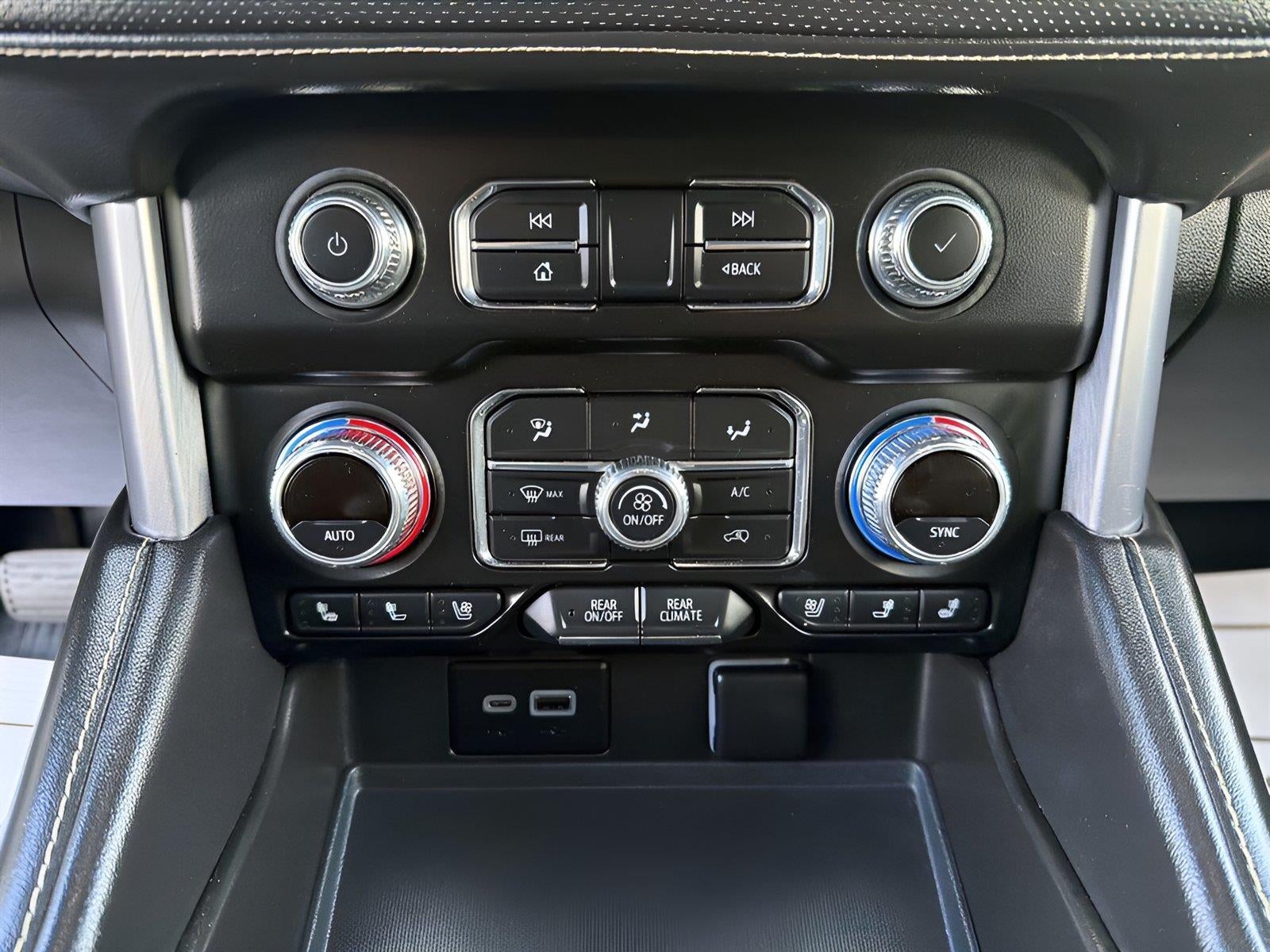 2023 GMC Yukon XL SLT