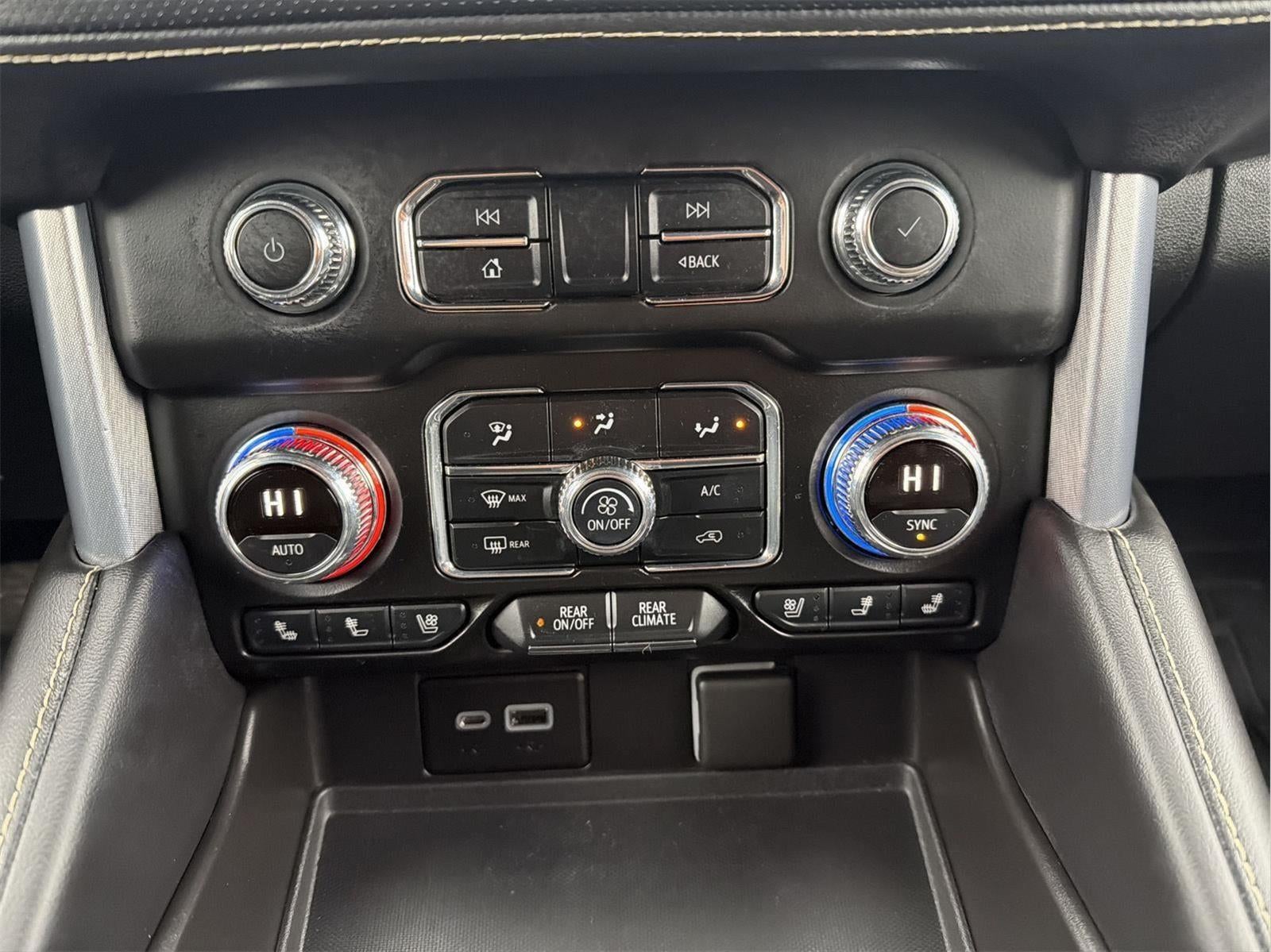 2022 GMC Yukon XL SLT